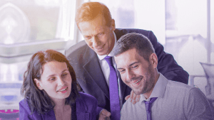 Vendedor contratado ou representante comercial: qual contratar?